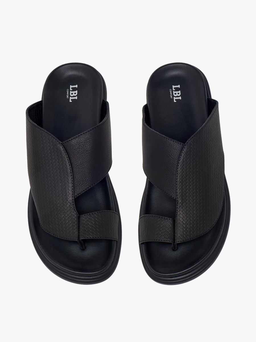 Men Textured Arabic Sandals