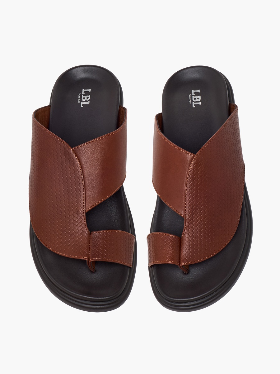 Men Textured Arabic Sandals