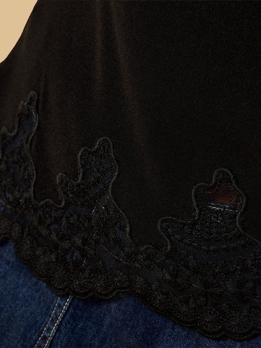 Lace Trim Sleeveless Top