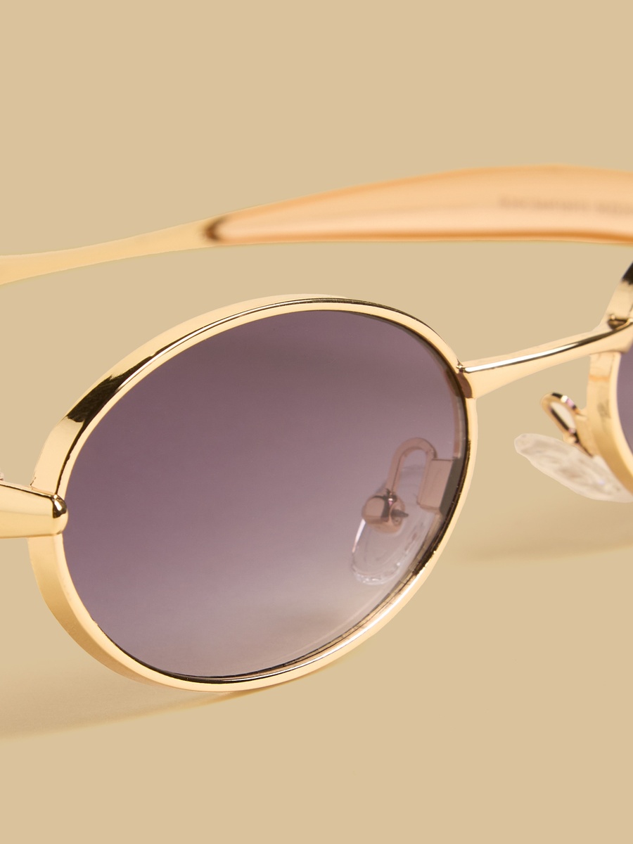 Metallic Sunglasses with Nose Pads