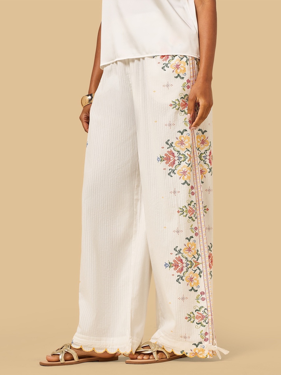 Floral Print Wide Leg Pants with Scalloped Hem
