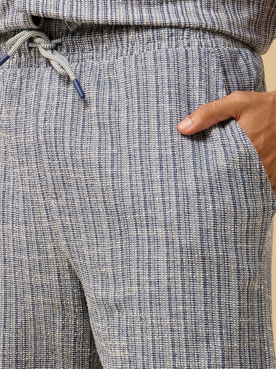 شورت جاكار بارز الملمس