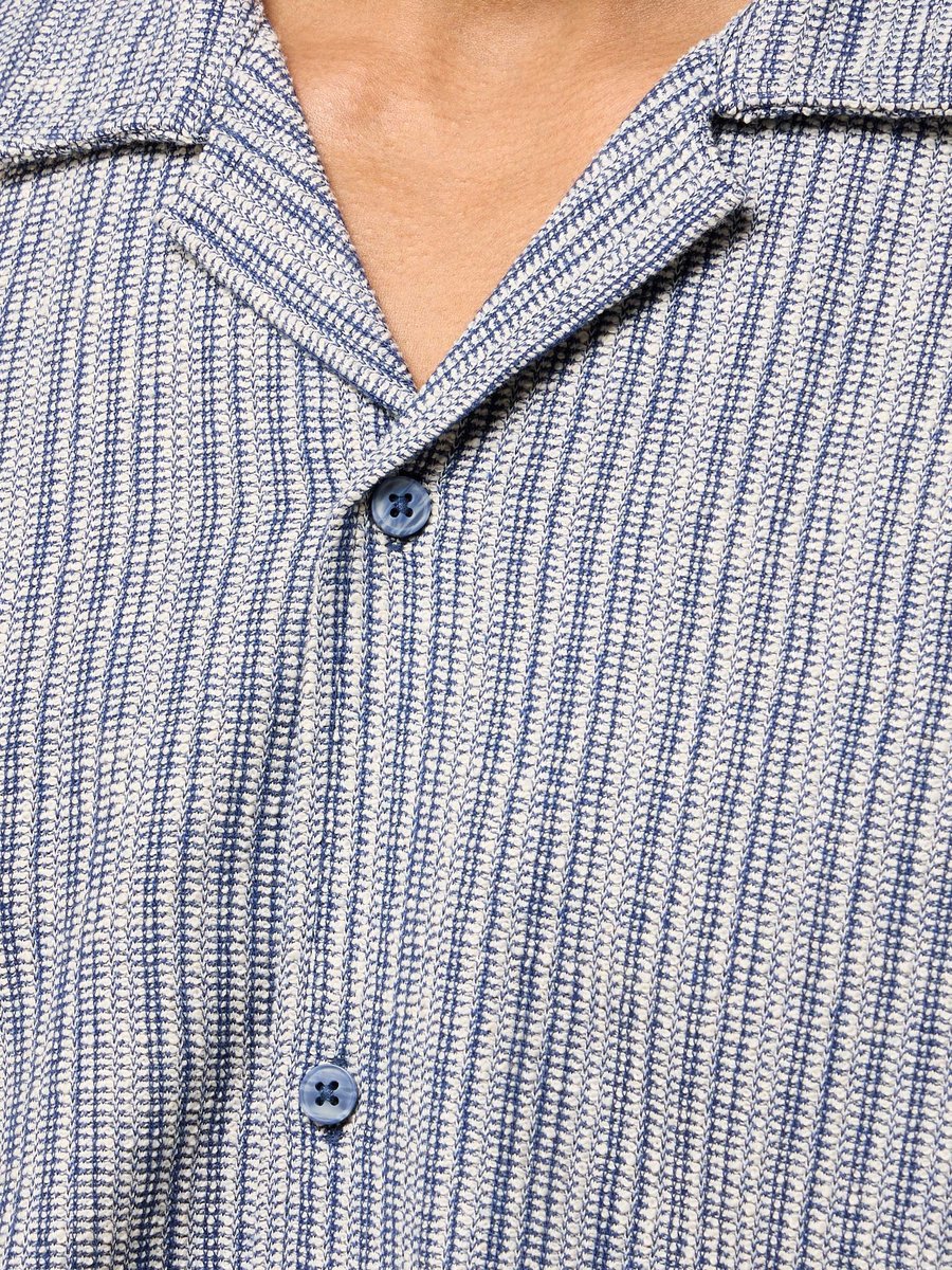 Relaxed Fit Textured Jacquard Shirt