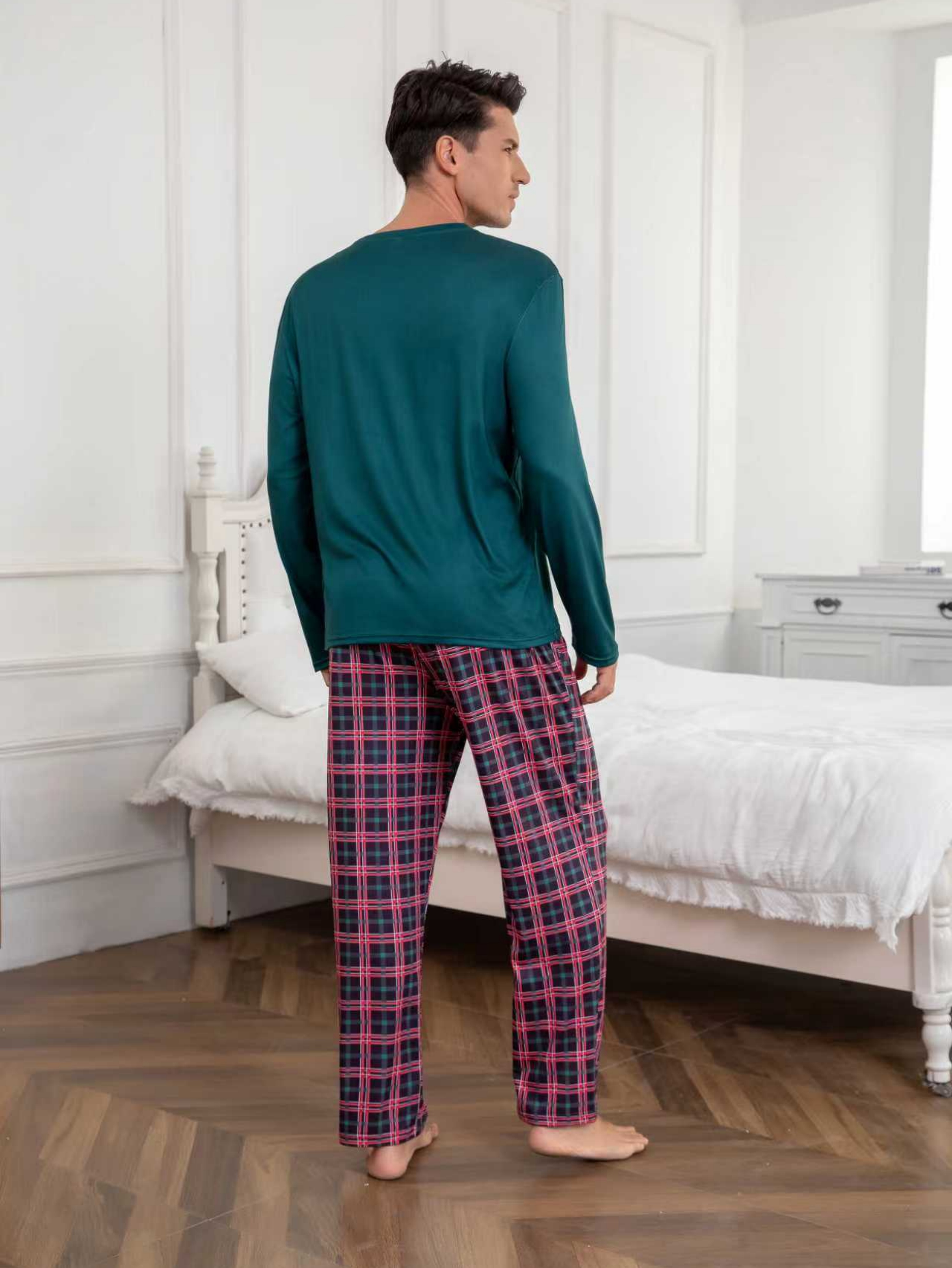 Checked Pocket Long Sleeves T-Shirt and Checked Pants Pyjama Set