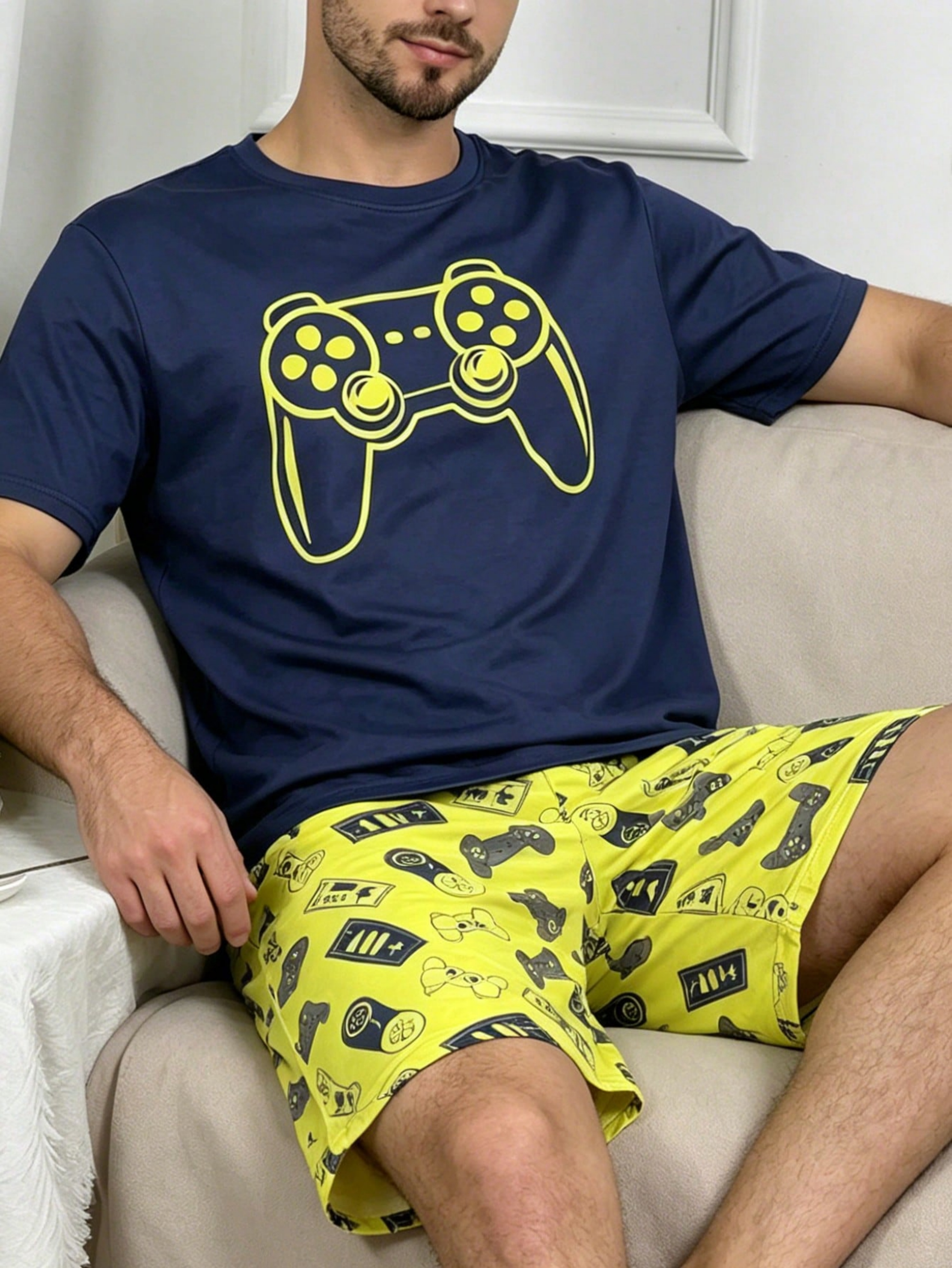 Multi-Color Graphic Print T-Shirt and Shorts Pyjama Set 