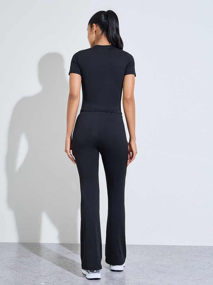Black Solid Fitted T-Shirt and Flared Pants Active Set