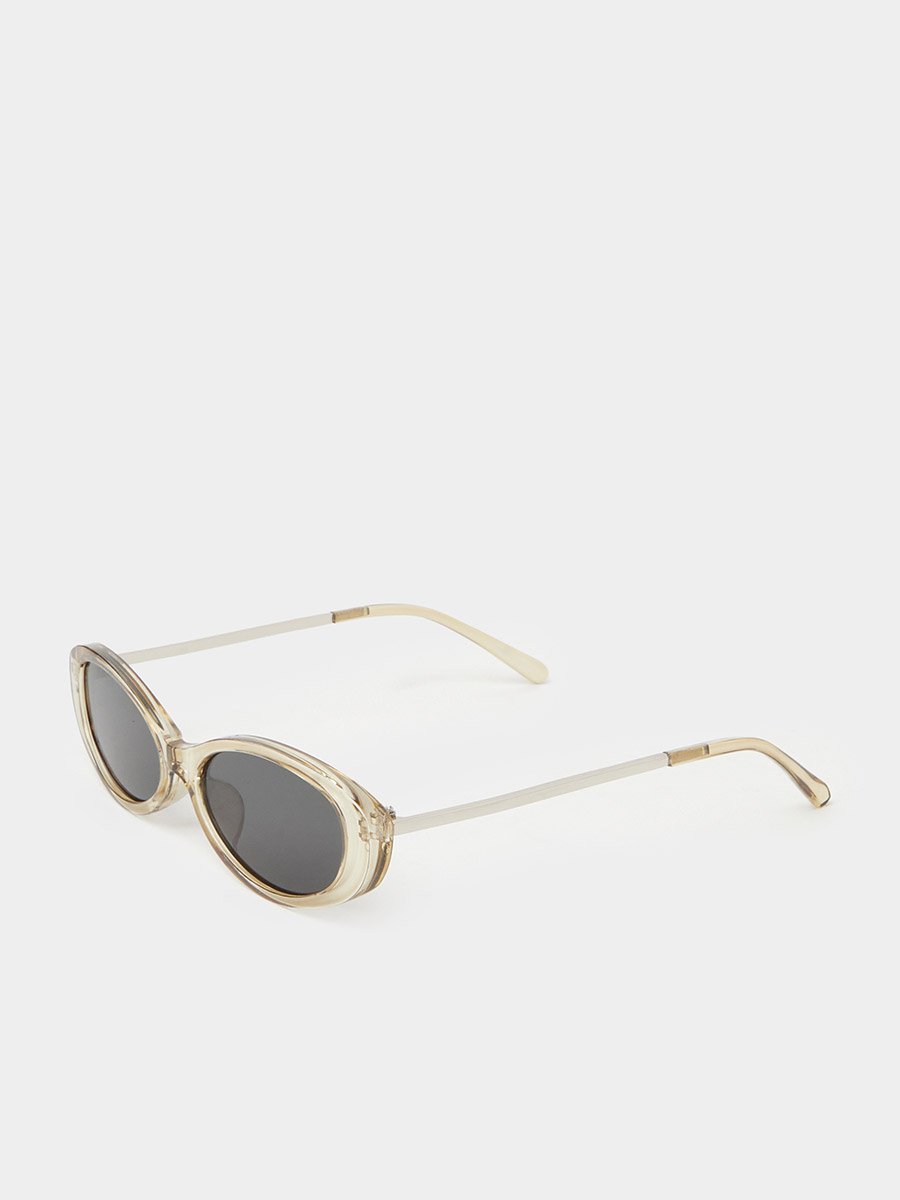 Oval sunglasses