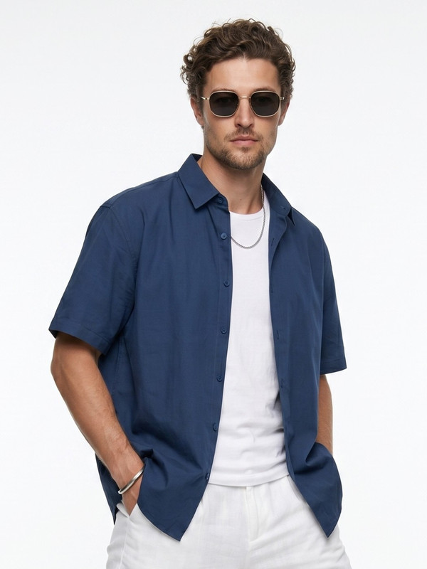 Blue Plain Short-Sleeve Spread Collar Shirt