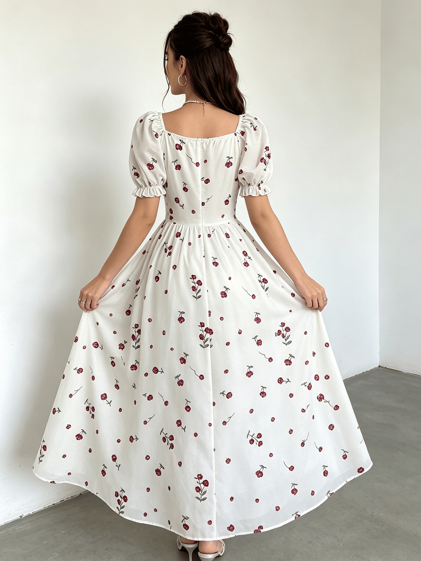 White Floral Sweetheart Neck A-Line Maxi Dress