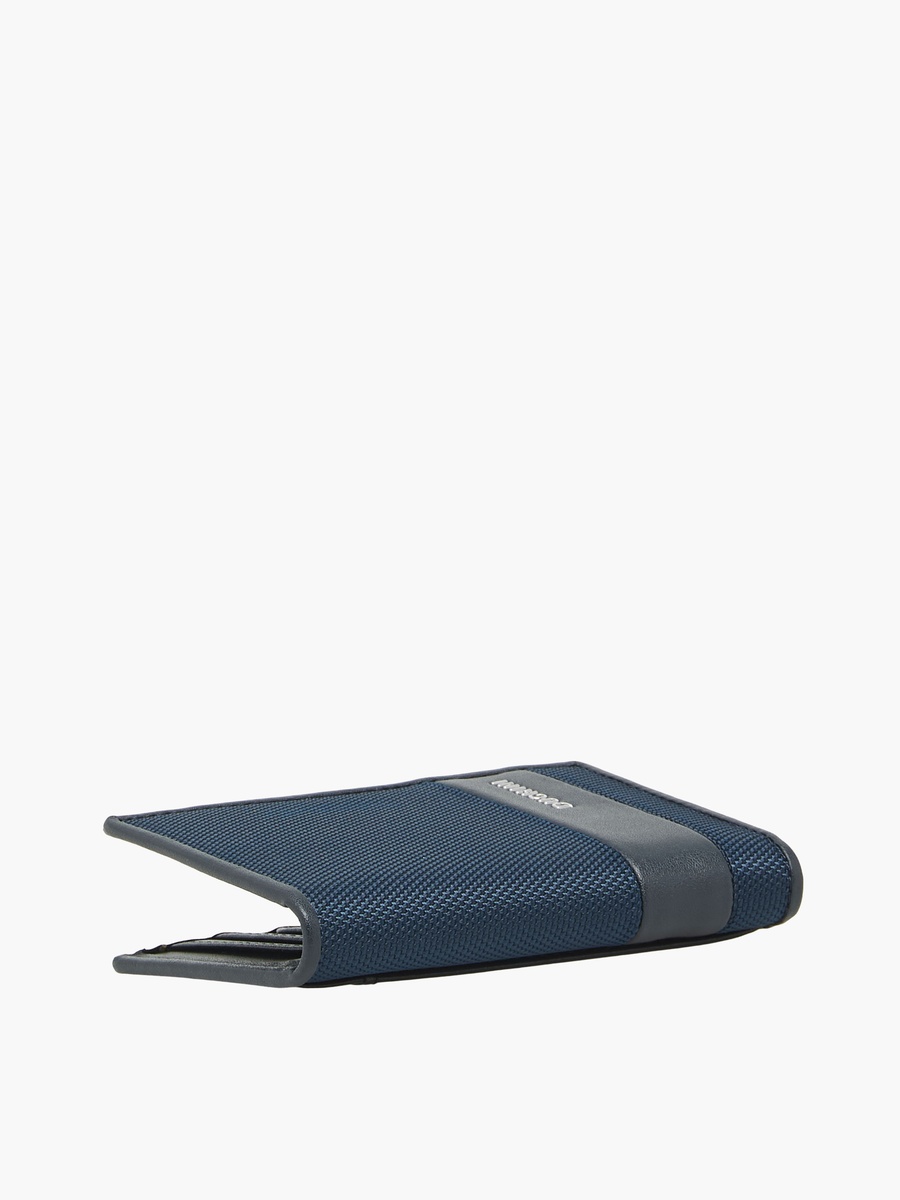 Men Textured Card Holder
