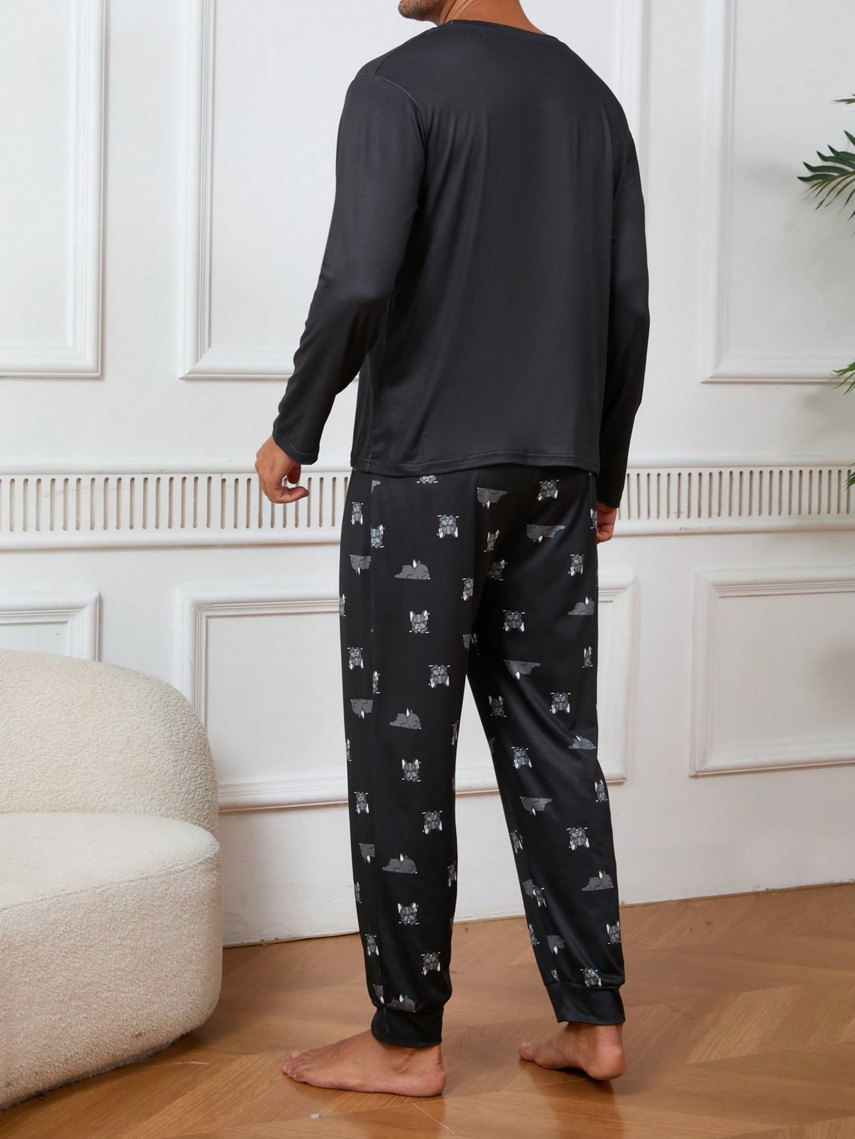 Black Graphic Print Long Sleeves T-Shirt And Pants Pyjama Set
