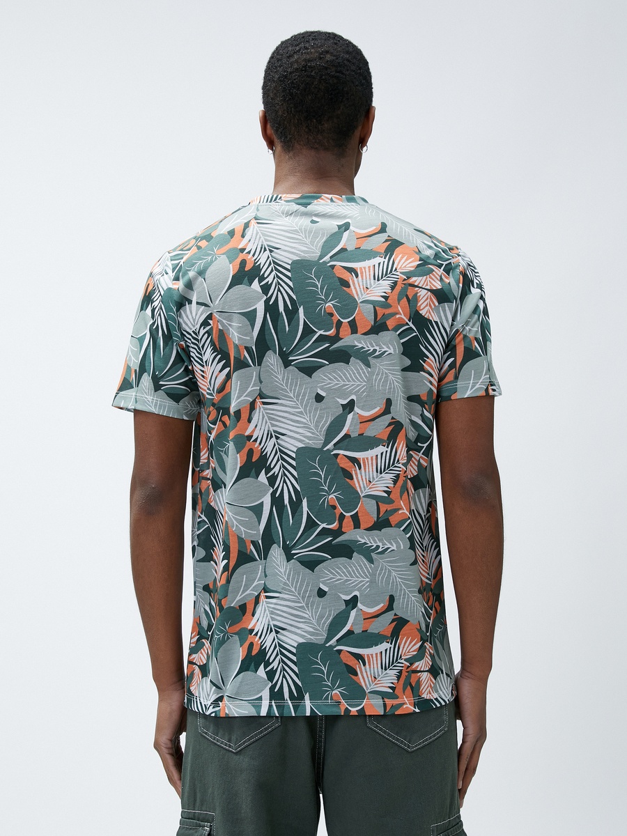 Leaf Printed Crew Neck Slim Fit T-Shirt with Short Sleeves
