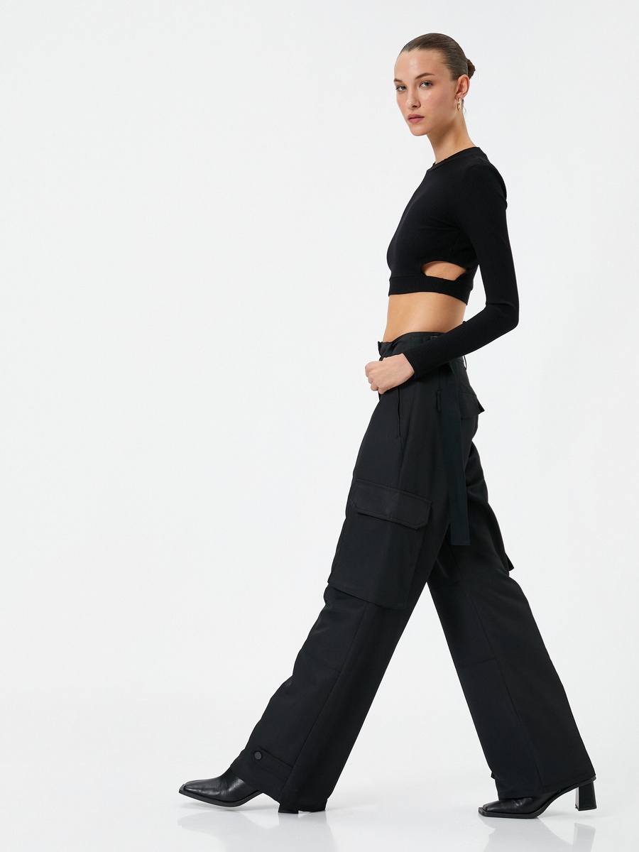 Mid Rise Pocket Detail Cargo Pants