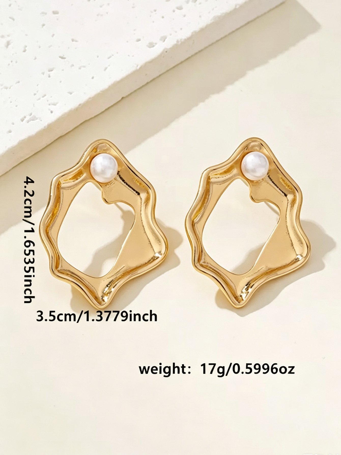 Gold Irregular Geometric Stud Earrings with Pearl Accent for Casual Wear