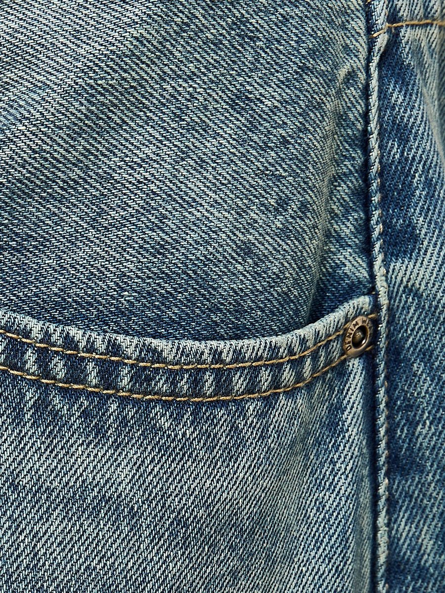 Barrel Fit Jeans