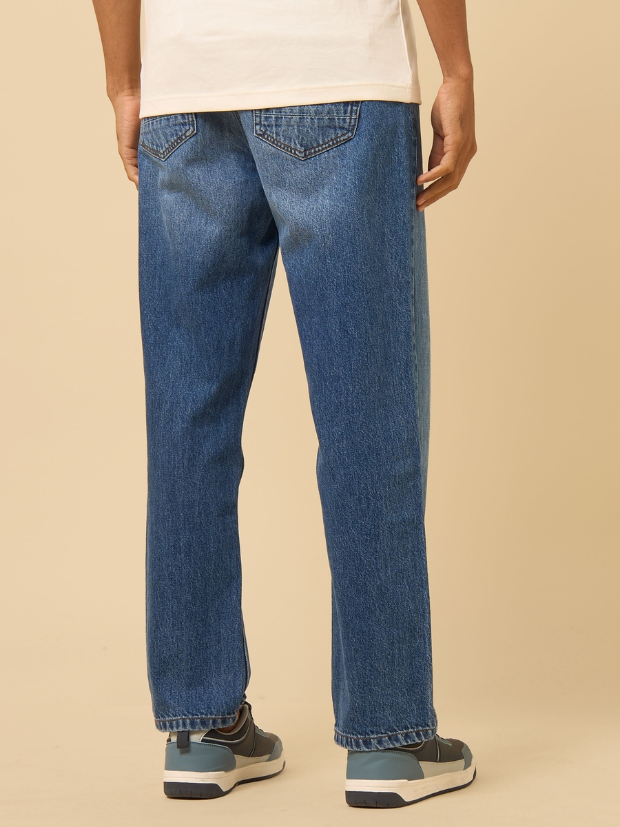 Relaxed Fit Jeans