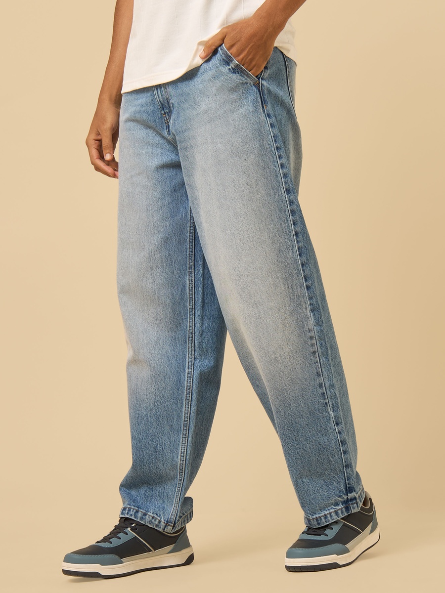 Skater Fit Jeans