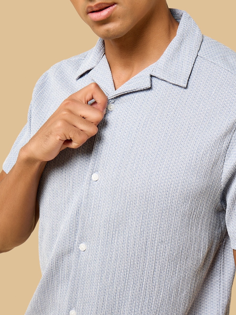 Relaxed Fit Textured Resort Shirt