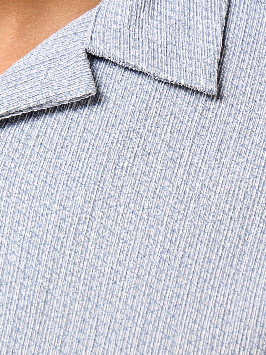 Relaxed Fit Textured Resort Shirt