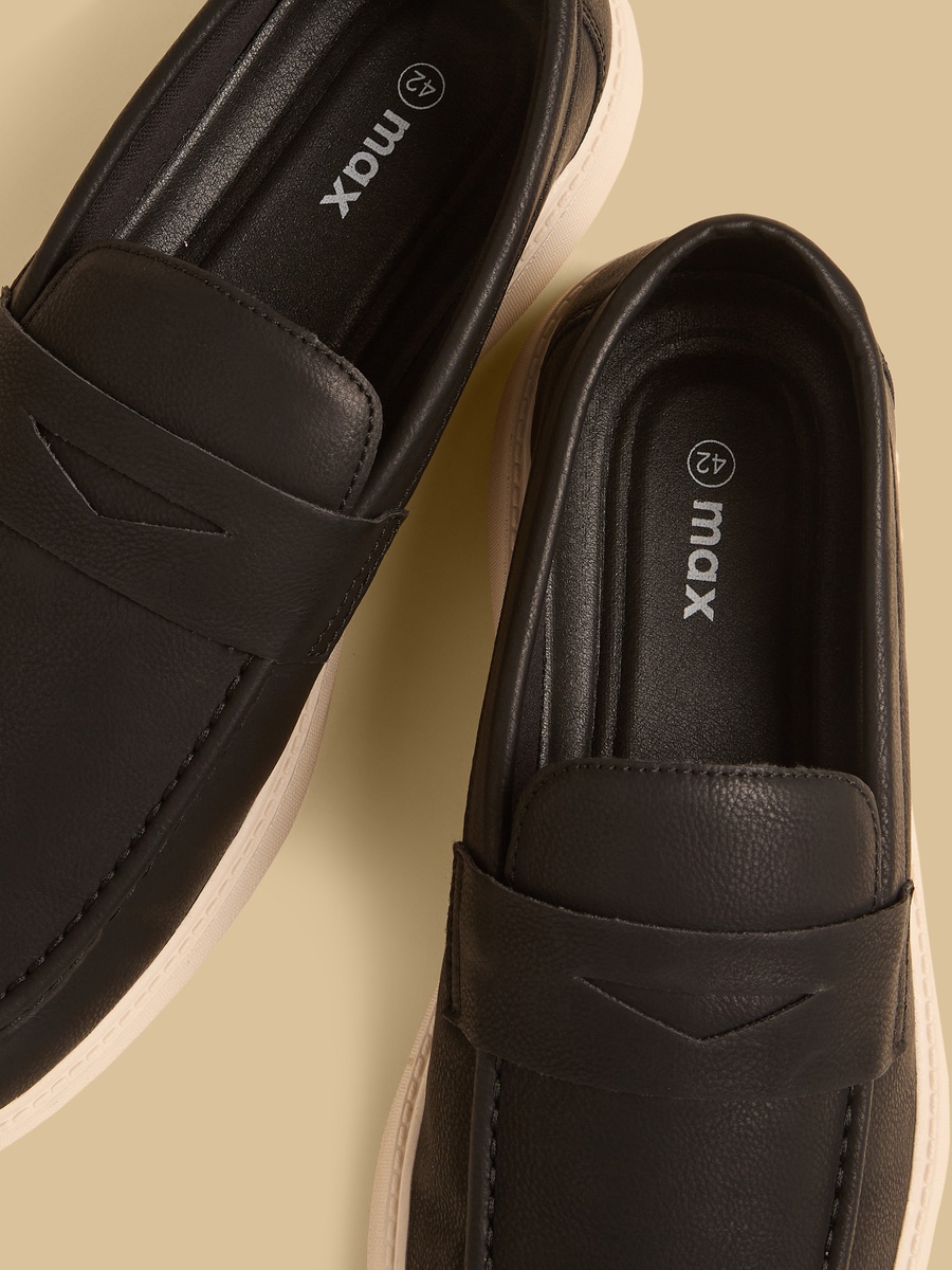 Plain Slip-On Sneakers