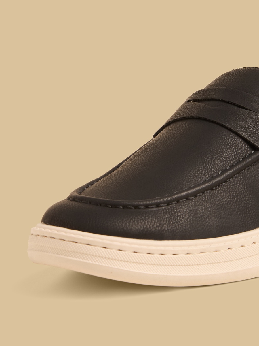 Plain Slip-On Sneakers