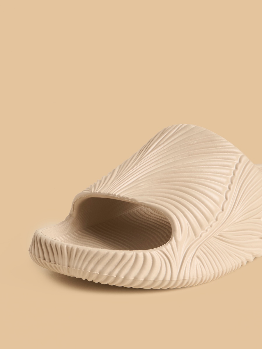 Textured Beach Slippers