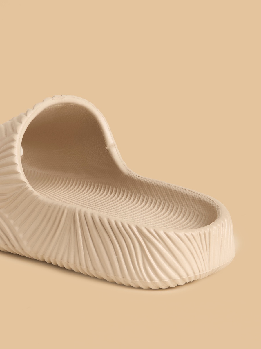 Textured Beach Slippers