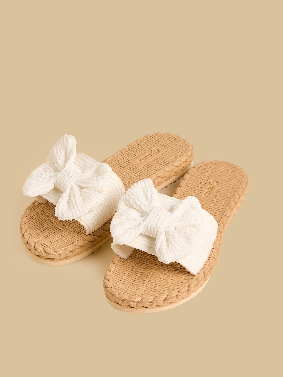 Textured Bow Accent Beach Slippers