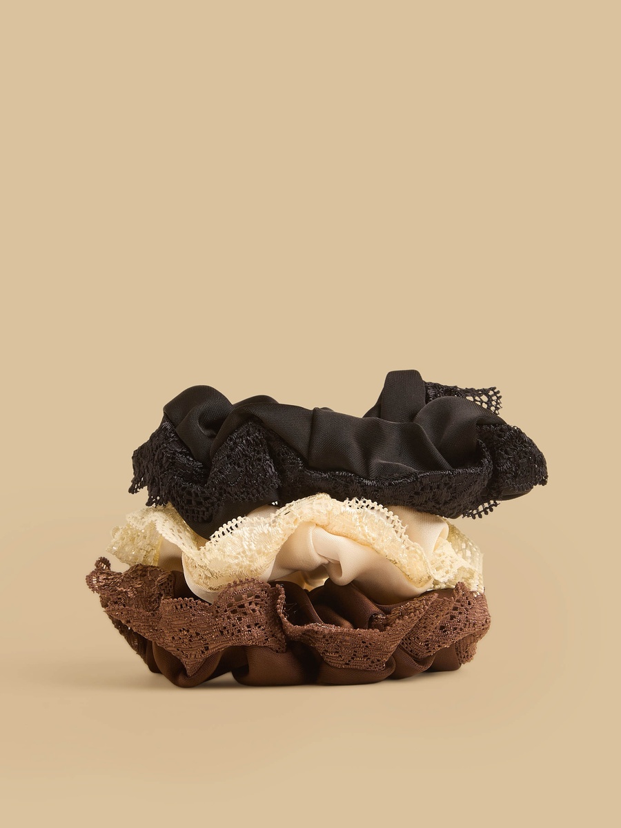 Pack of 3 - Lace Trim Scrunchie
