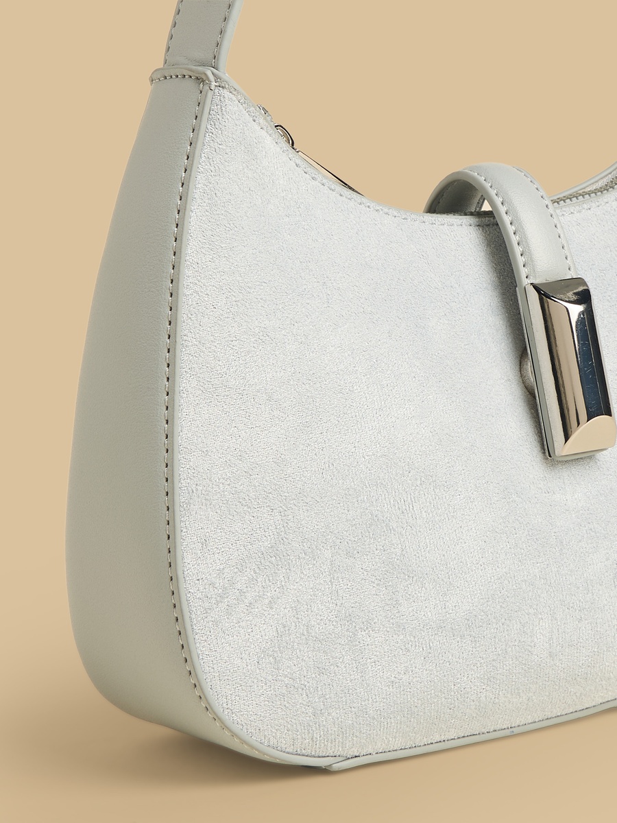 Plain Shoulder Bag with Zip Closure