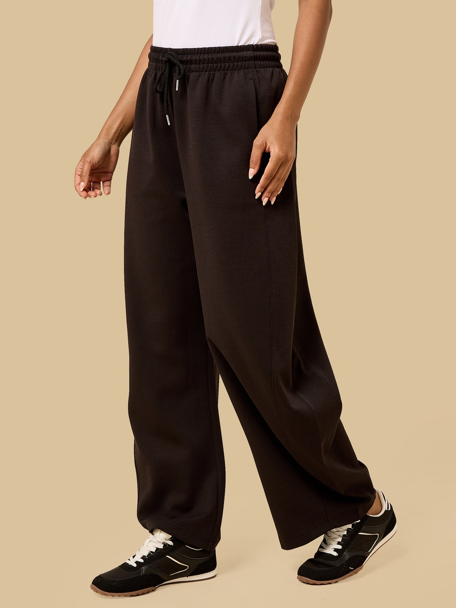 Barrel Fit Joggers