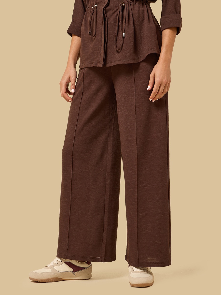 Textured Pintuck Wide Leg Pants