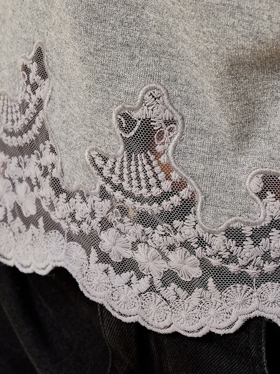 Lace Trim Sleeveless Top