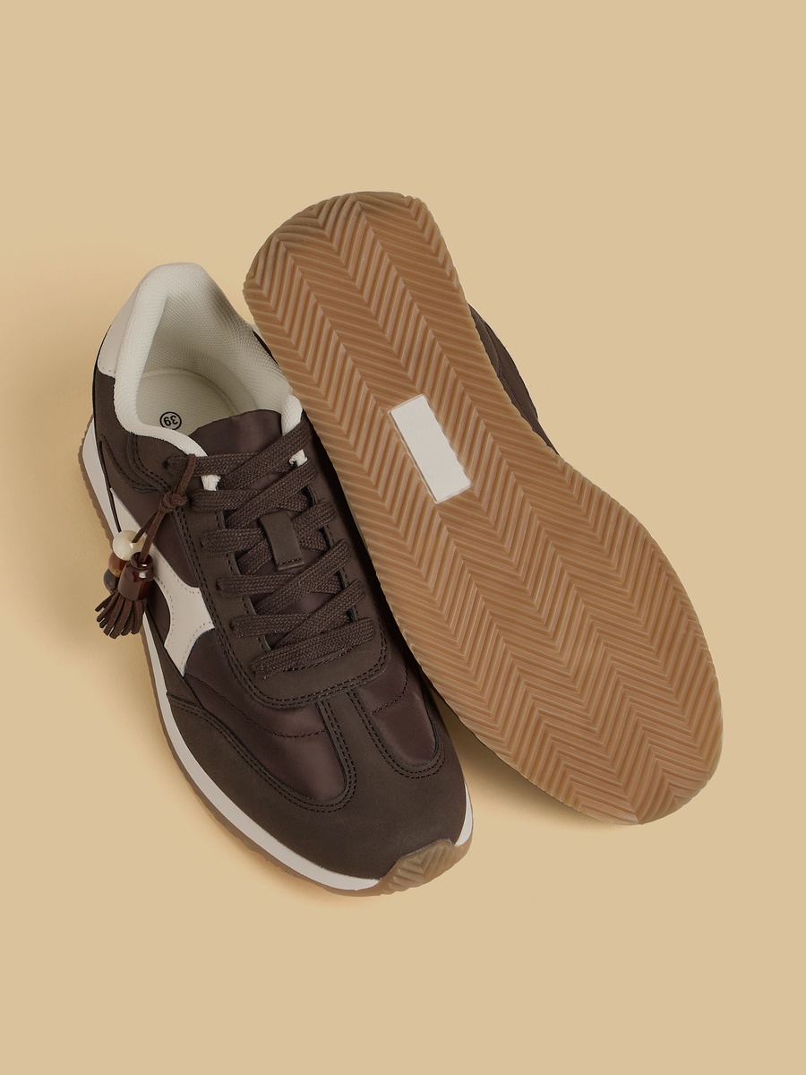Colourblock Lace-Up Sports Shoes with Rope Accent