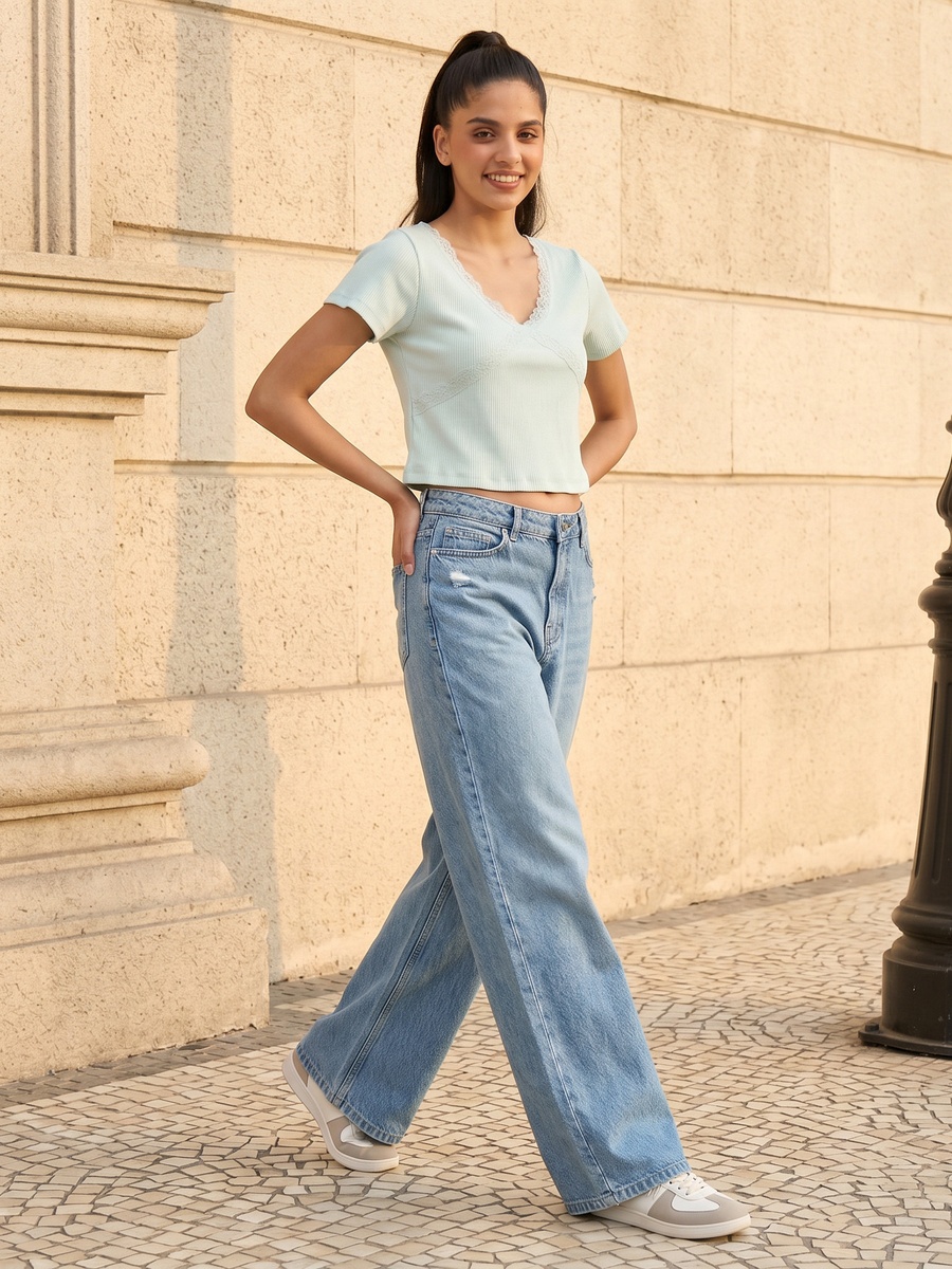 Lace Insert V Neck T-Shirt