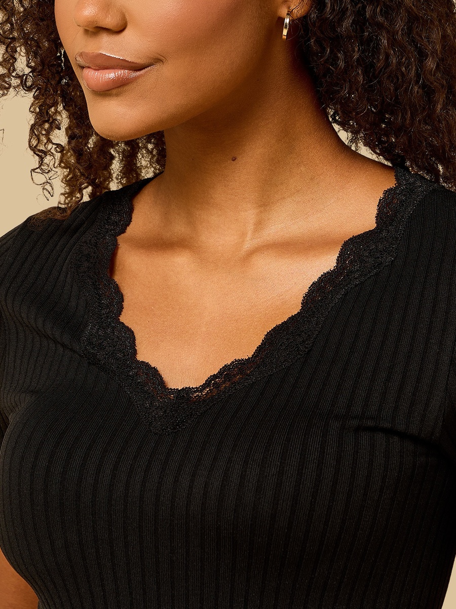 Lace Trim Ribbed V Neck T-Shirt
