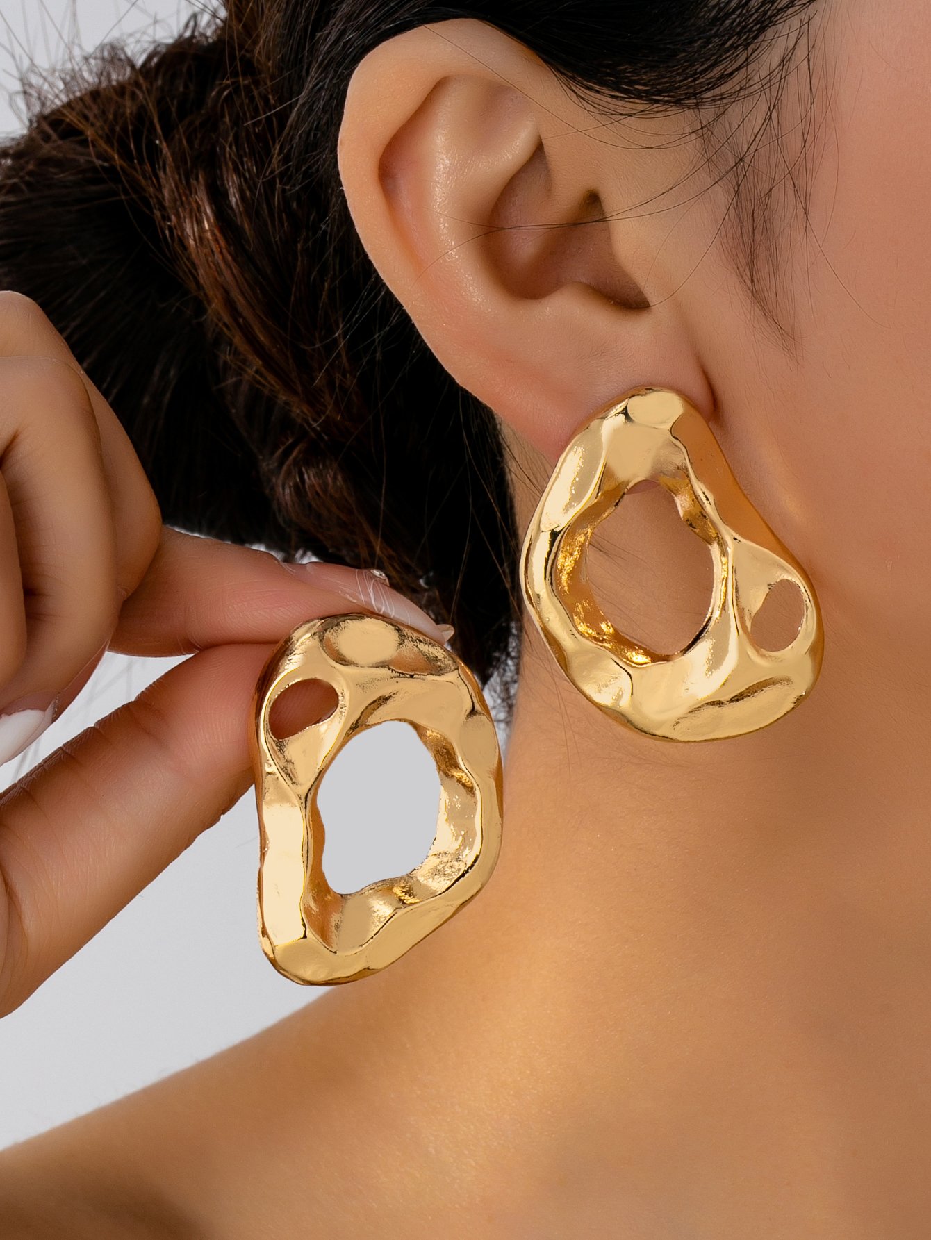 Geometric Irregular Gold Stud Earrings for Women - Casual  Style