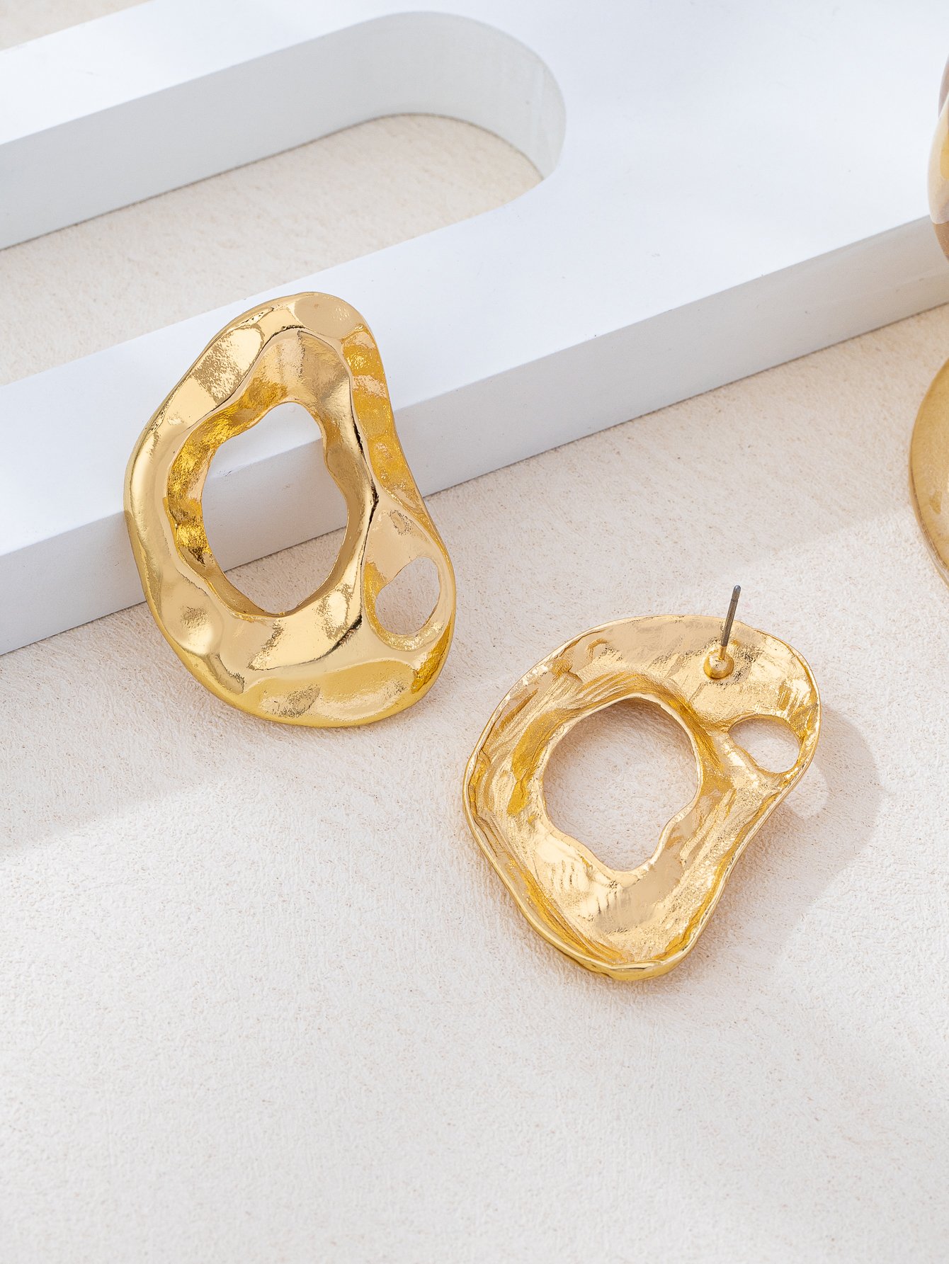 Geometric Irregular Gold Stud Earrings for Women - Casual  Style
