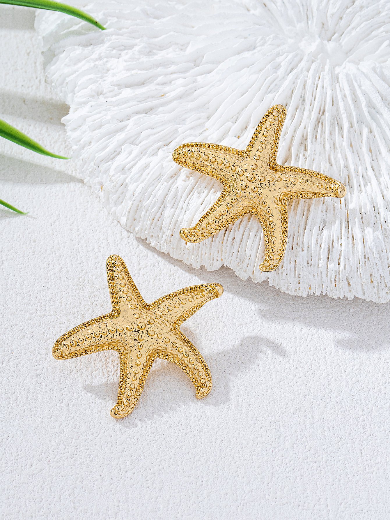 Gold Starfish Stud Earrings for Women - Casual and Trendy