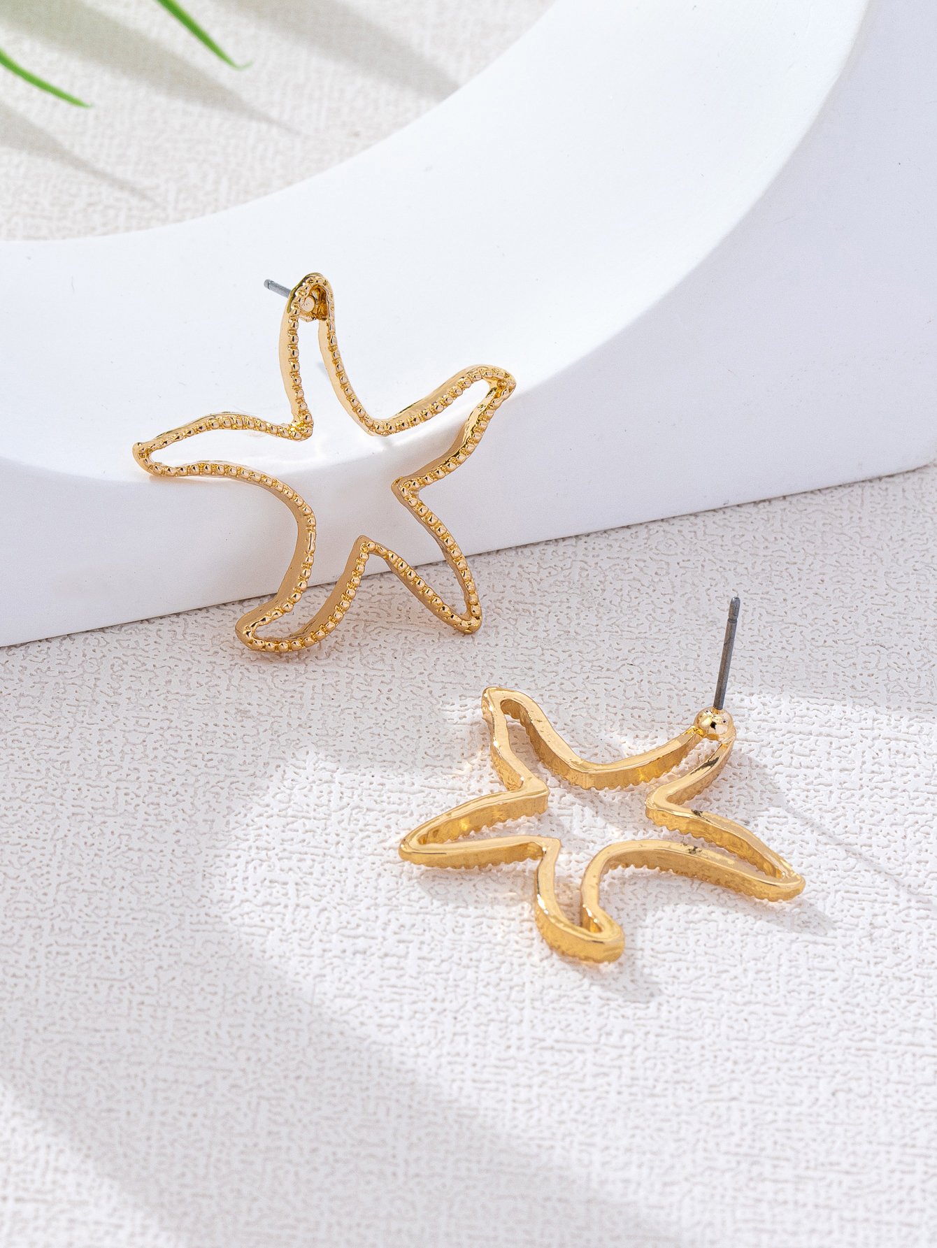 Gold Starfish Stud Earrings - Casual  for Her