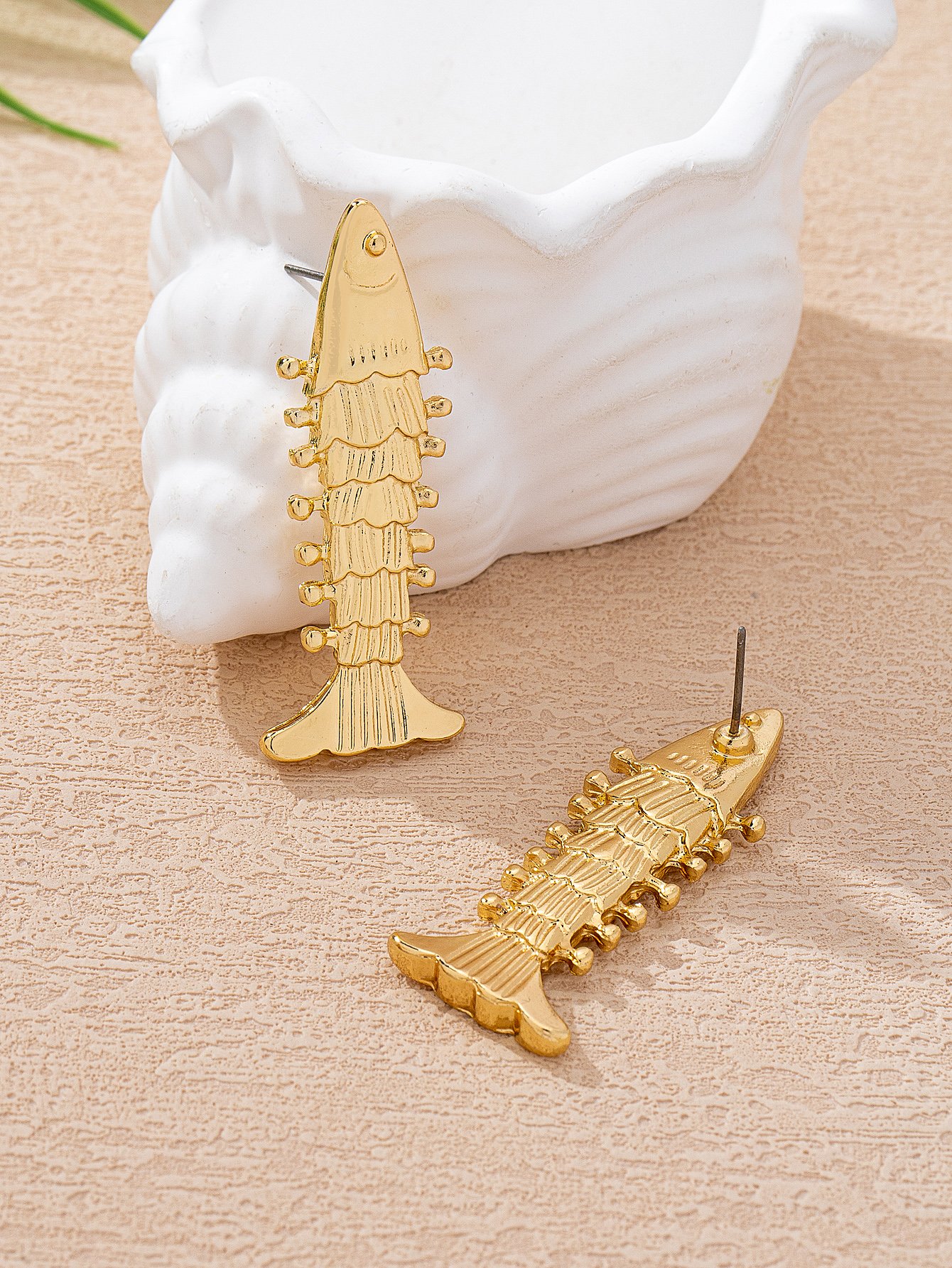 Gold Fishbone Stud Earrings for Women - Casual and Unique Design