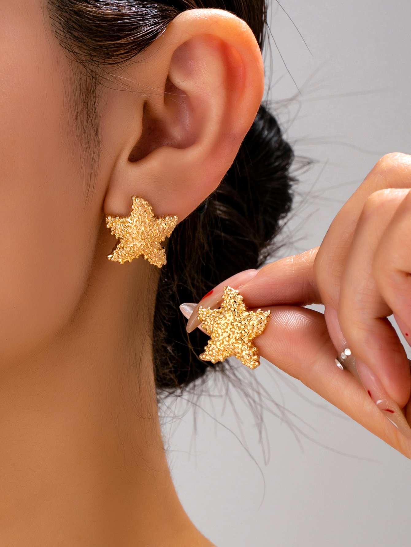 Gold Starfish Stud Earrings for Women - Casual  Jewelry