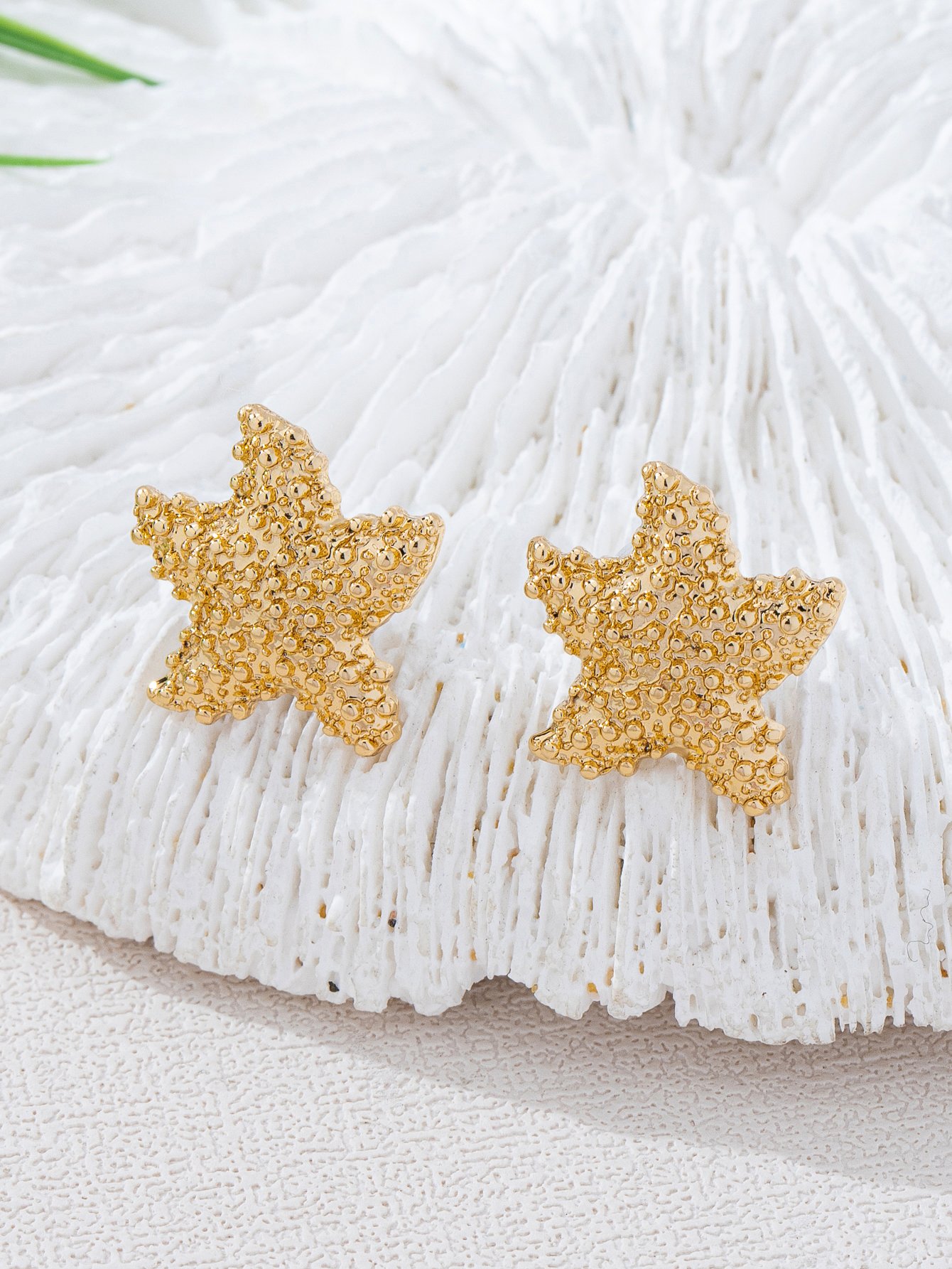 Gold Starfish Stud Earrings for Women - Casual  Jewelry