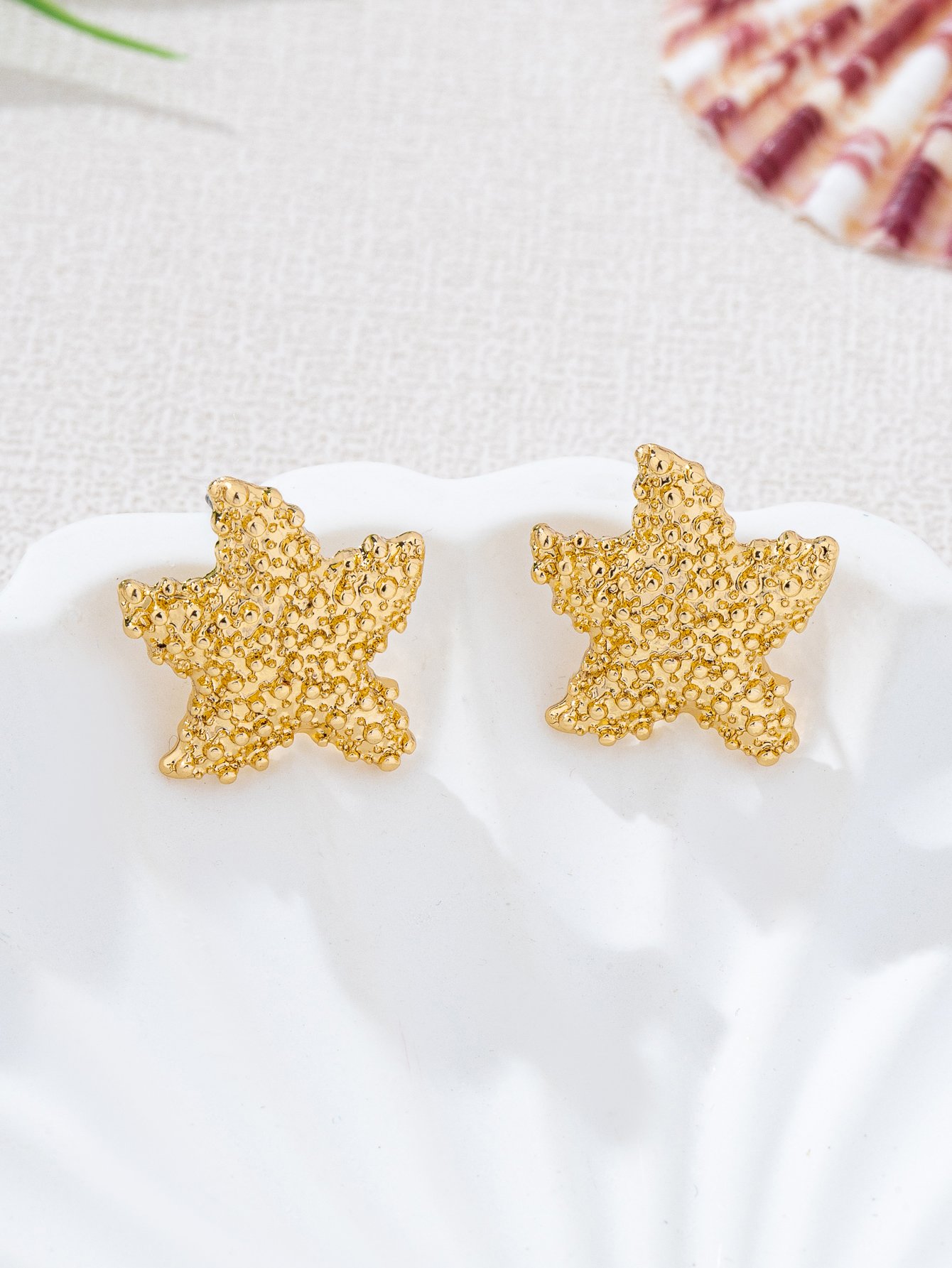 Gold Starfish Stud Earrings for Women - Casual  Jewelry