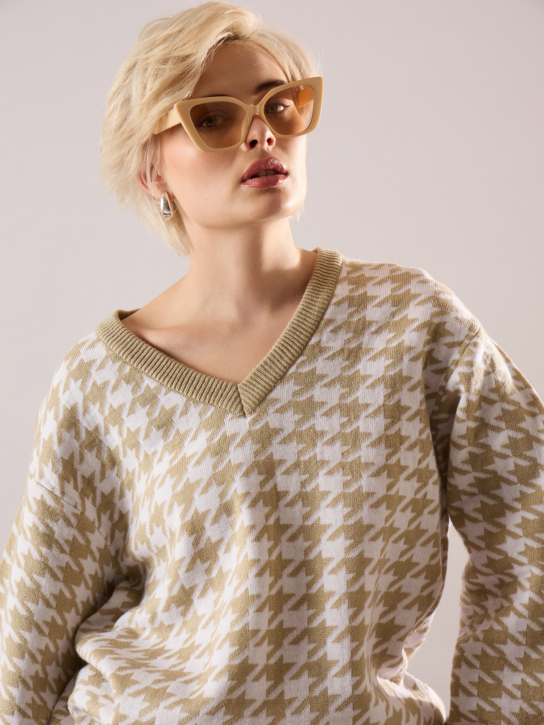 Beige Houndstooth Knit V-Neck Sweater and Wide-Leg Pants Set