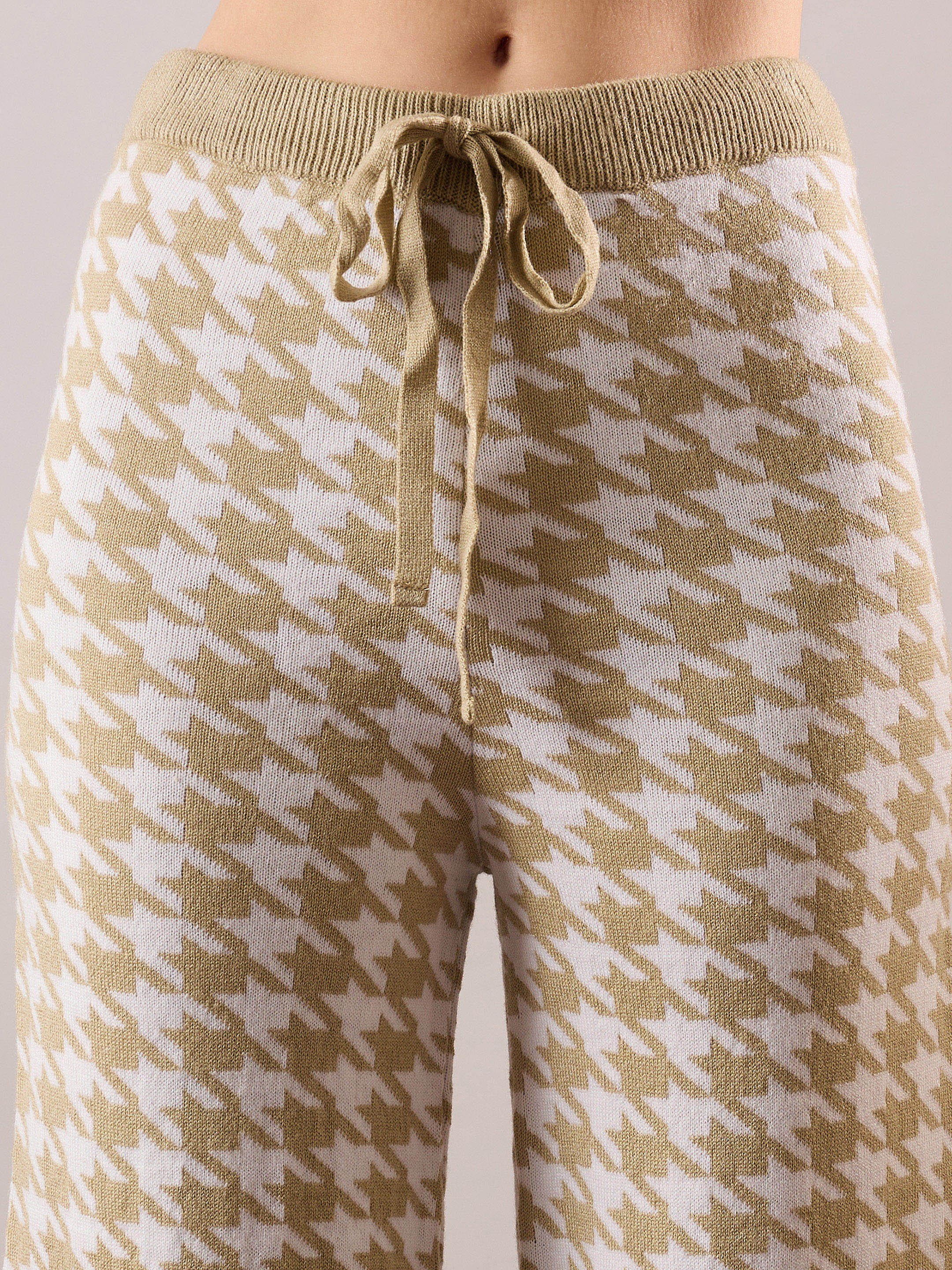 Beige Houndstooth Knit V-Neck Sweater and Wide-Leg Pants Set