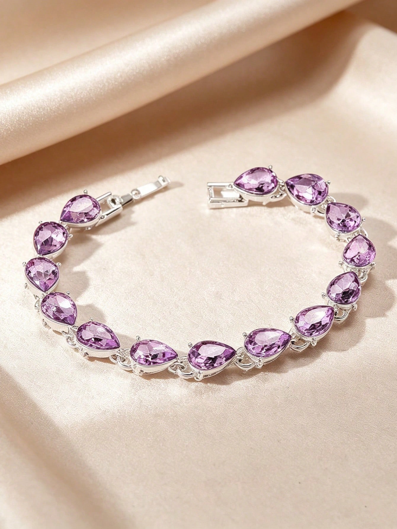 Purple Teardrop Rhinestone Bracelet - Link Chain for Everyday Glamour