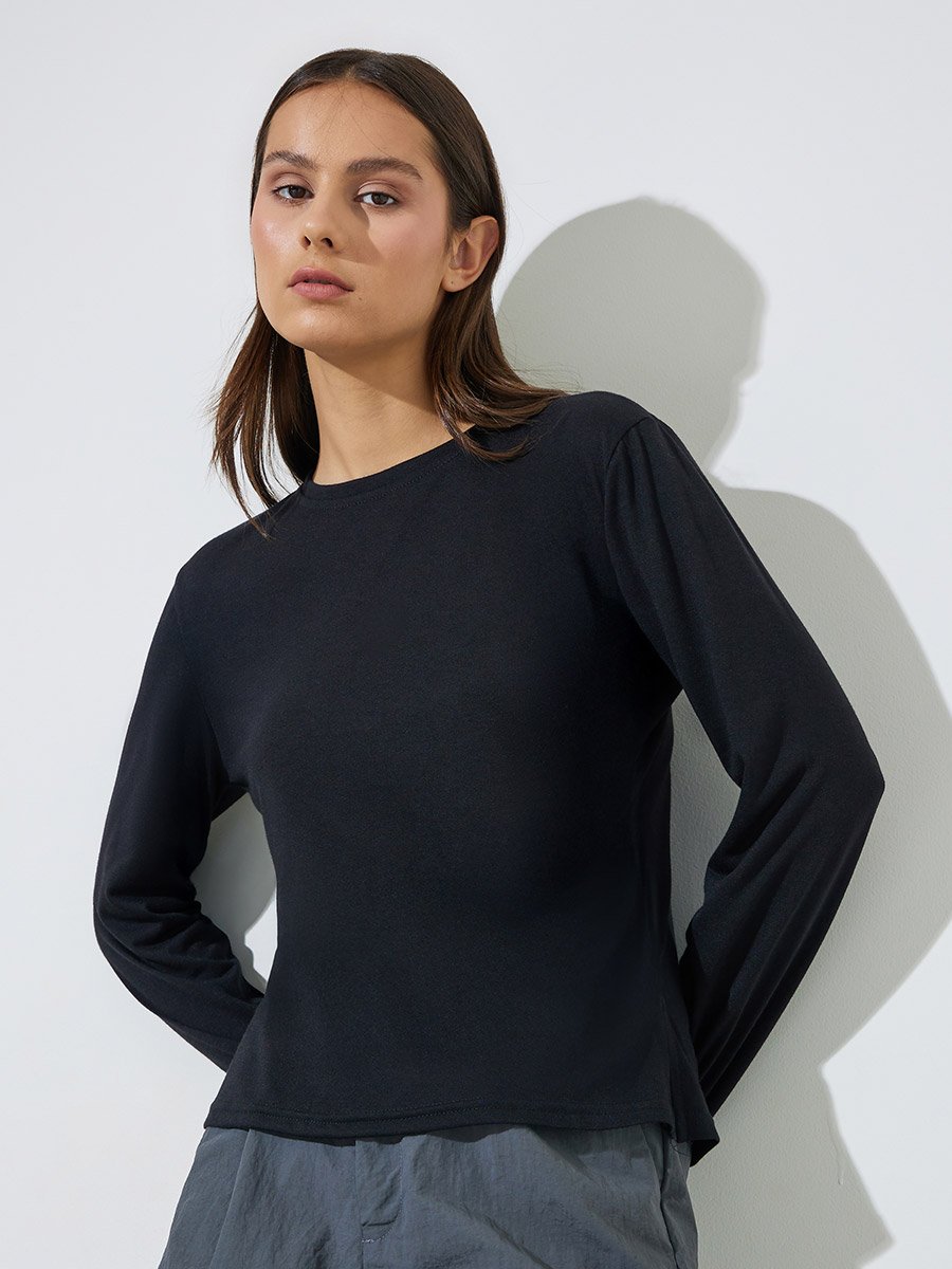 Black Solid Gathered Waist Long Sleeves T-Shirt with Side Slit