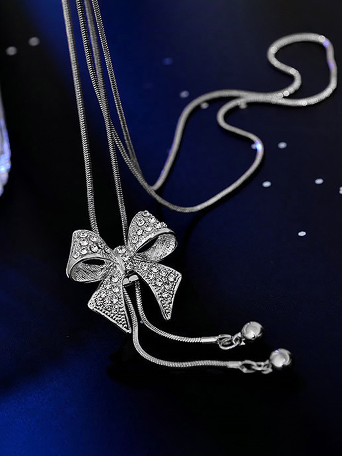 Silver Bow Pendant Necklace