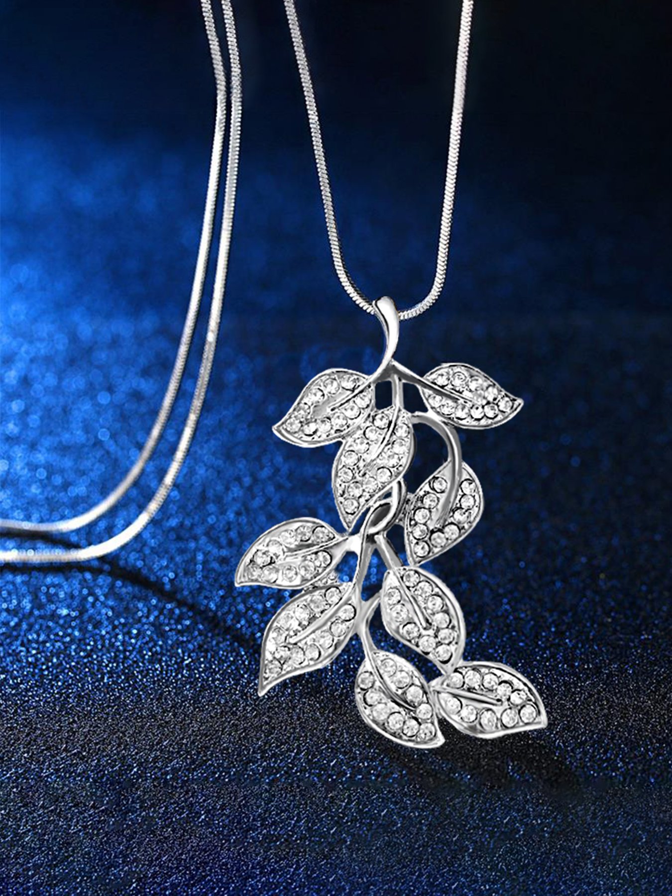 Silver Leaf Pendant Necklace